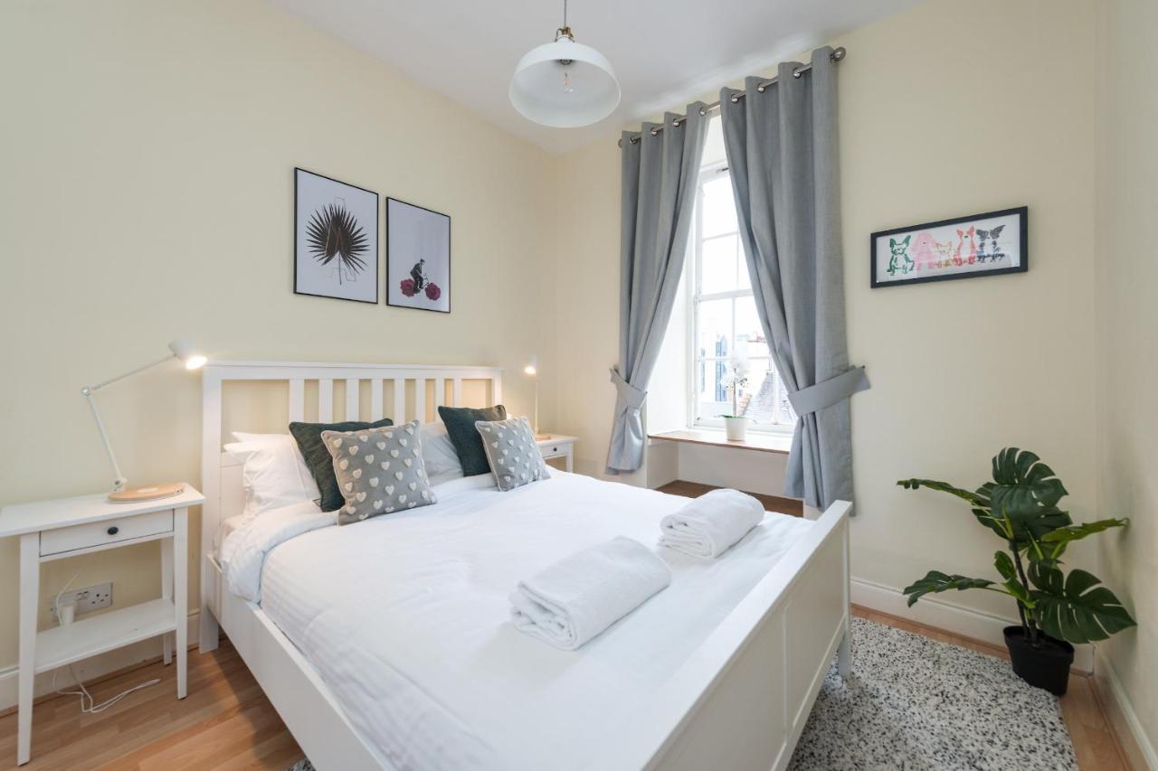 Bright And Modern 2 Bed Apartment Edimburgo Exterior foto